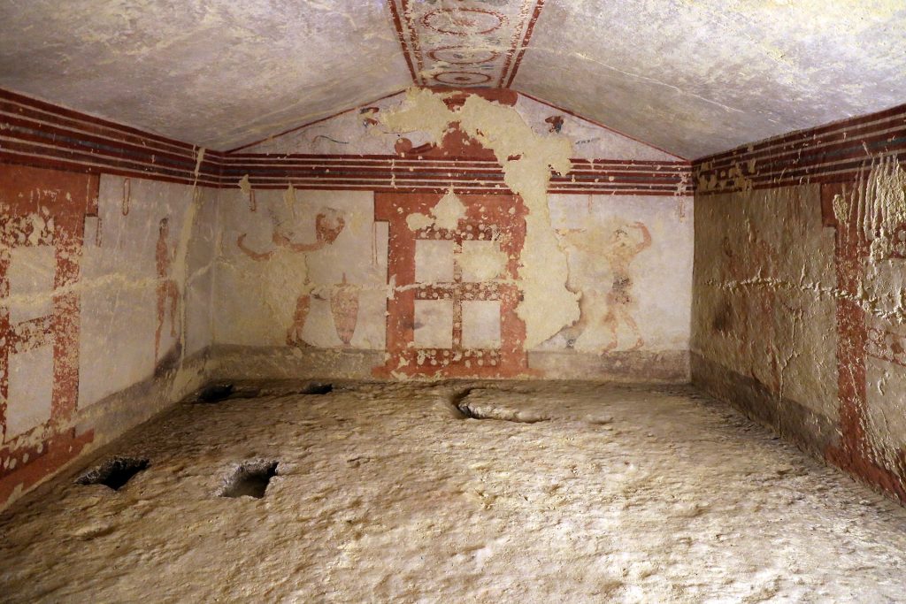 Affresco parietale della Tomba della Fustigazione nella necropoli etrusca dei Monterozzi a Tarquinia, databile al 490 a.C. circa
